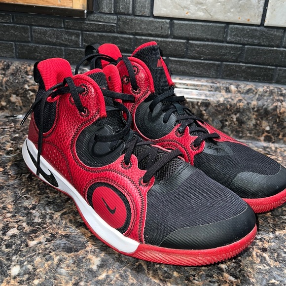 Nike Other - Mens Nike fly.by mid 2 basketball shoes 8.5